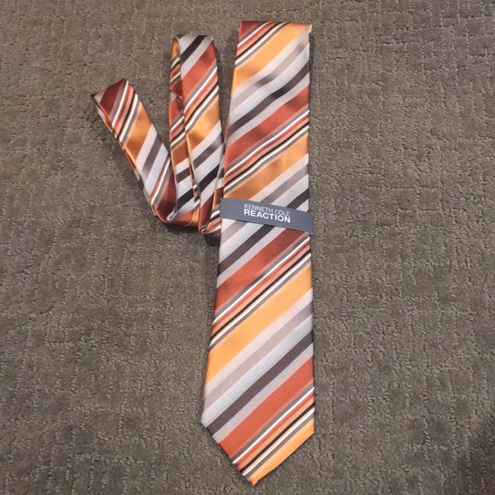 NWT men’s Kenneth Cole Reaction tie